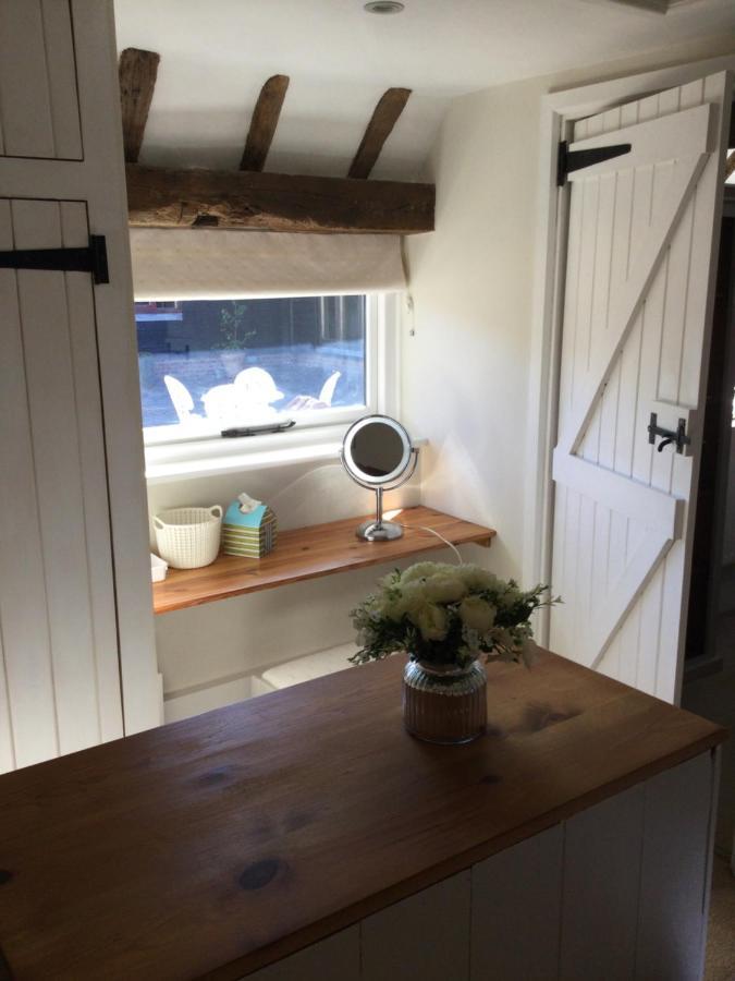 티스허스트 The Byre At Heartwood 빌라 외부 사진