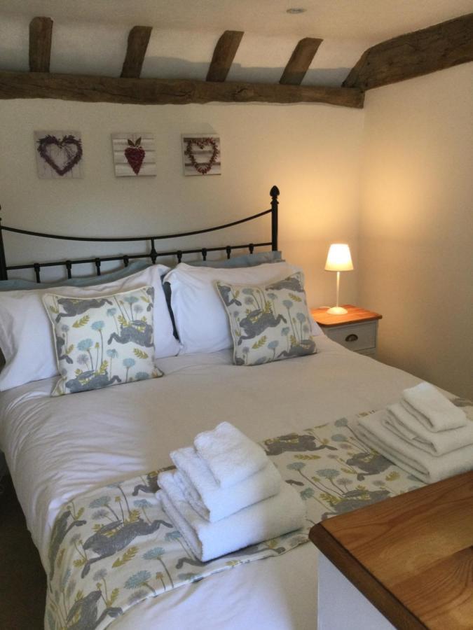 티스허스트 The Byre At Heartwood 빌라 외부 사진